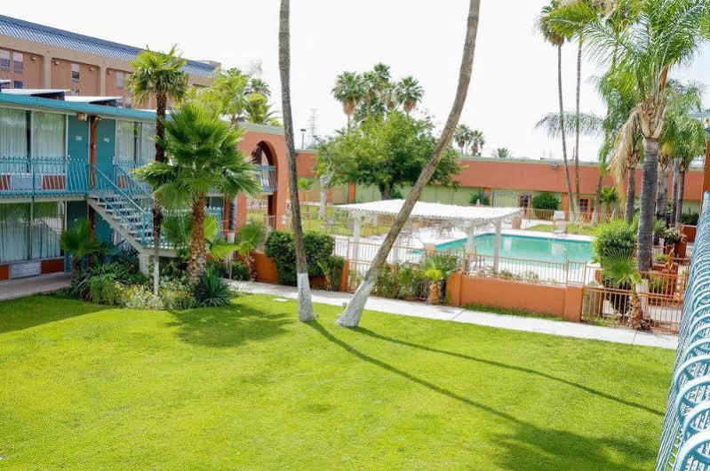 Knights Inn Tucson Zewnętrze zdjęcie